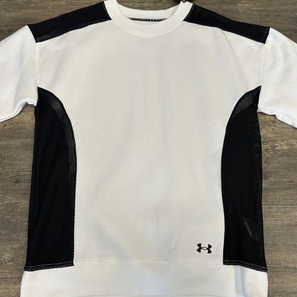 NWT Under Armour Women Volleyball Oversized‎ Pullover Size Medium $60 Mesh - Picture 3 of 8